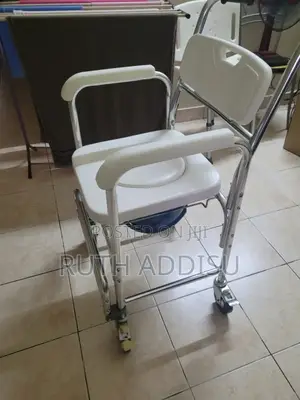 Photo - Commode Mini Wheel Chair怖我poty Chair求助brand New Commode