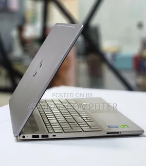 New Laptop HP Pavilion 15 8GB Intel Core I5 SSD 512GB