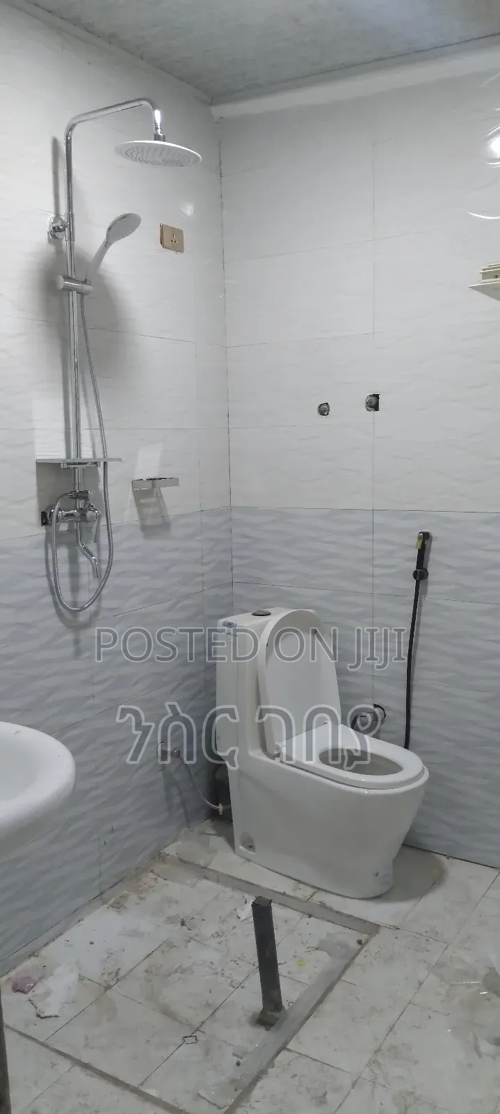 Furnished 3bdrm Condo in Ayat Ayer Menged, Yeka for rent