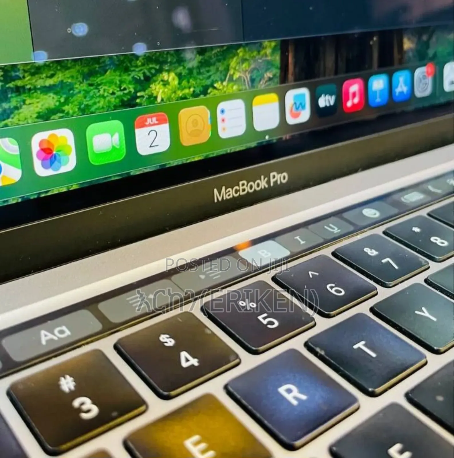 New Laptop Apple MacBook Pro M1 8GB Apple M1 Pro SSD 256GB