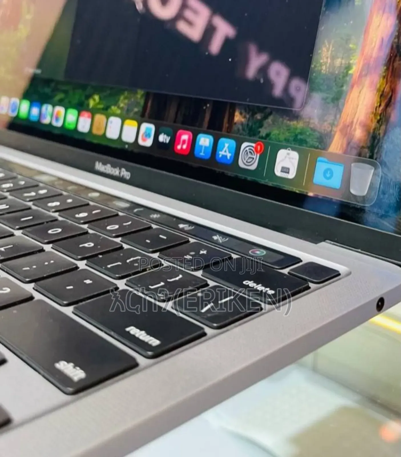 New Laptop Apple MacBook Pro M1 8GB Apple M1 Pro SSD 256GB