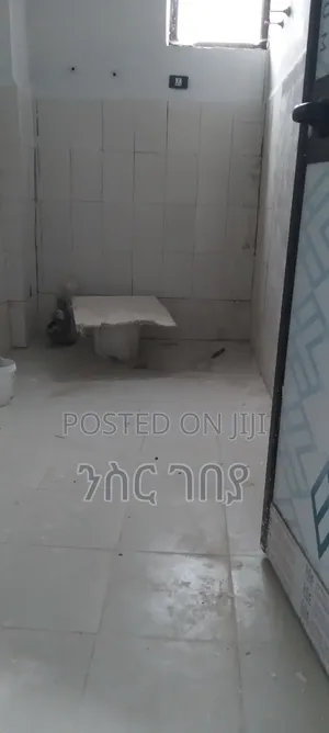 2bdrm Condo in Ayat Mekedonia, Yeka for sale