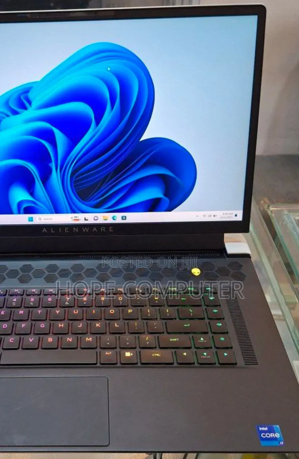 New Laptop Alienware M17x R2 32GB Intel Core I7 SSD 1T