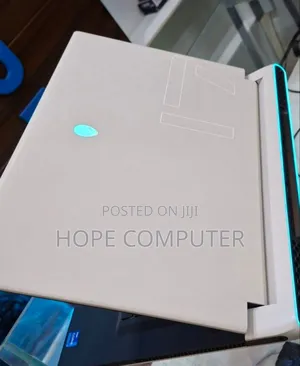 New Laptop Alienware M17x R2 32GB Intel Core I7 SSD 1T