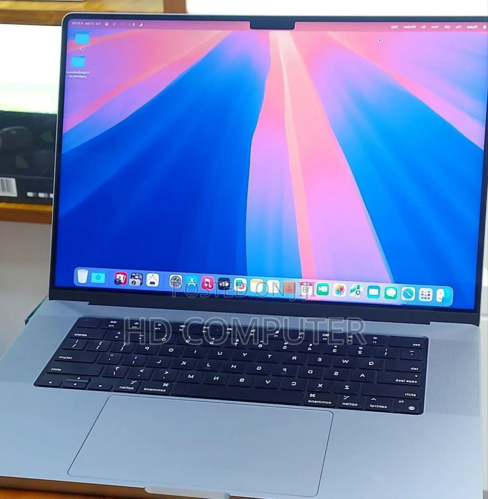 New Laptop Apple MacBook Pro 2021 M1 16GB Apple M1 Pro SSD 1T