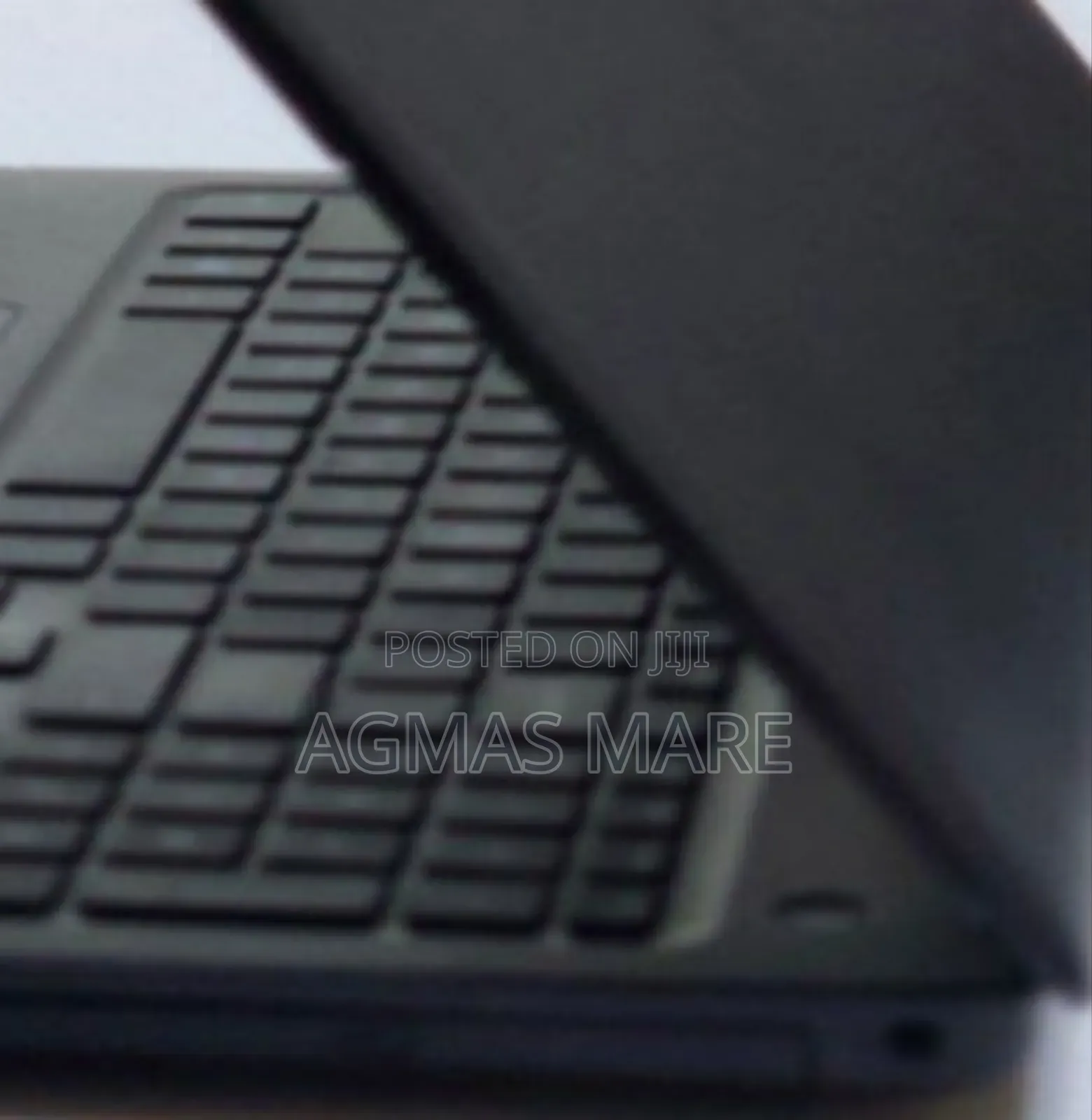 New Laptop Dell Vostro 15 3000 8GB Intel Core I5 SSD 512GB