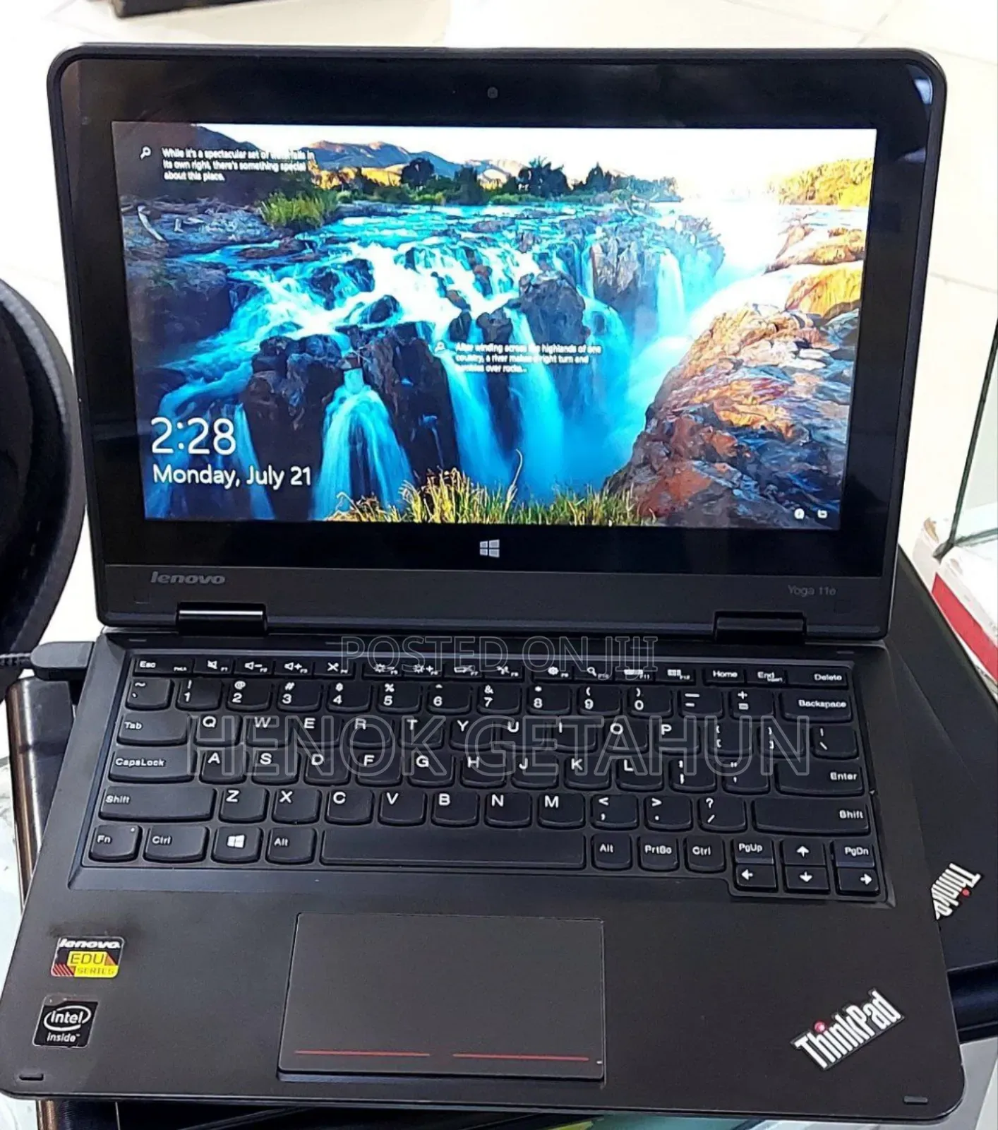 New Laptop Lenovo Yoga 11e 4GB Intel Core I3 HDD 500GB