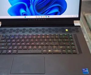 New Laptop Alienware M17x R2 32GB Intel Core I7 SSD 1T