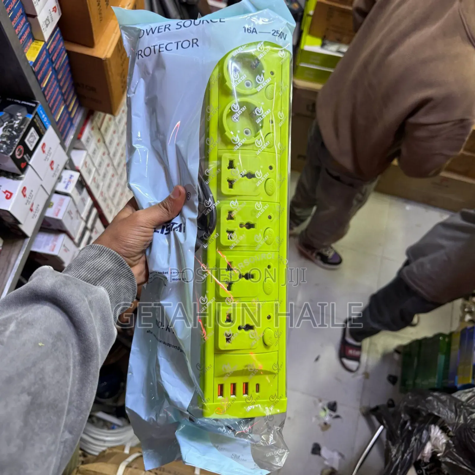 Guardian Divider With 3 Usb And Fast Charging Type C