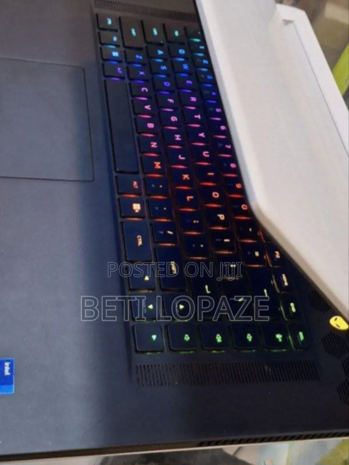 New Laptop Alienware M17x R2 32GB Intel Core I7 SSD 1T