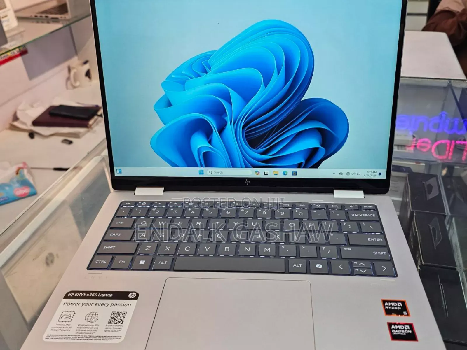 New Laptop HP Envy X360 16GB AMD Ryzen 5 SSD 512GB