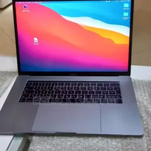 New Laptop Apple MacBook 2016 16GB Intel Core I7 SSD 512GB