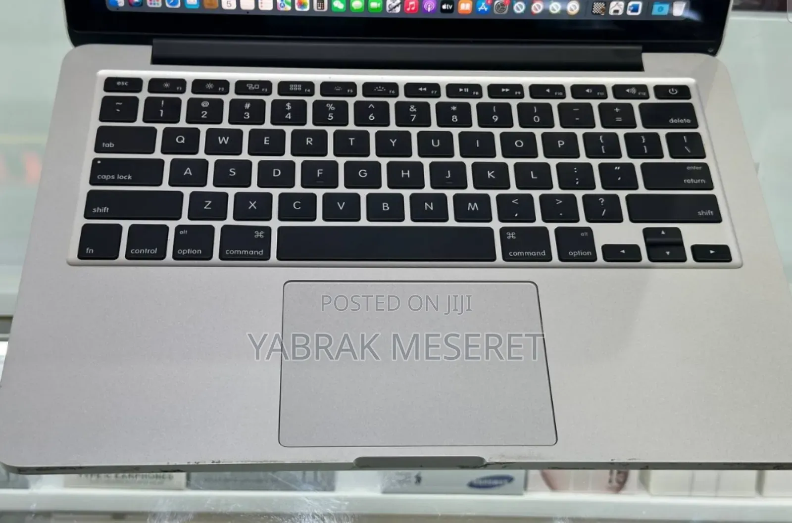 New Laptop Apple MacBook Pro 2015 8GB Intel Core I5 SSD 128GB