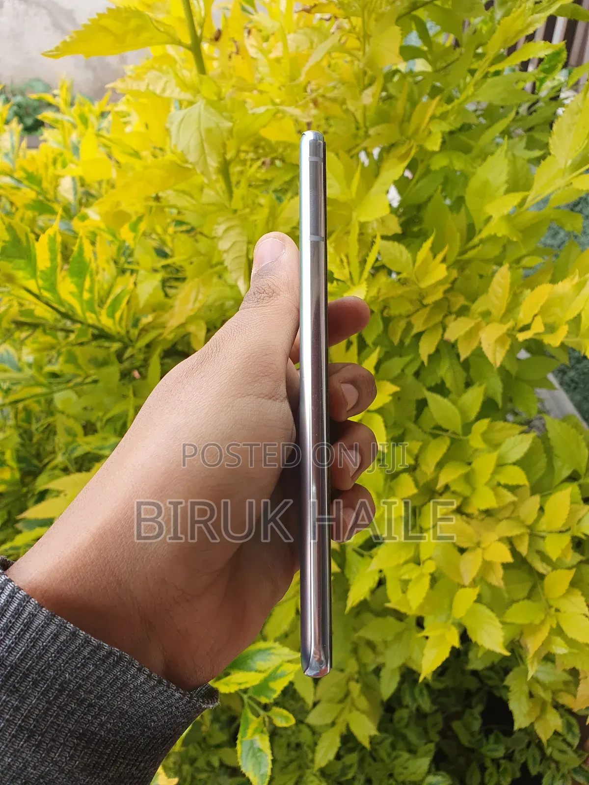 Samsung Galaxy S21+ 5G 128 GB Silver