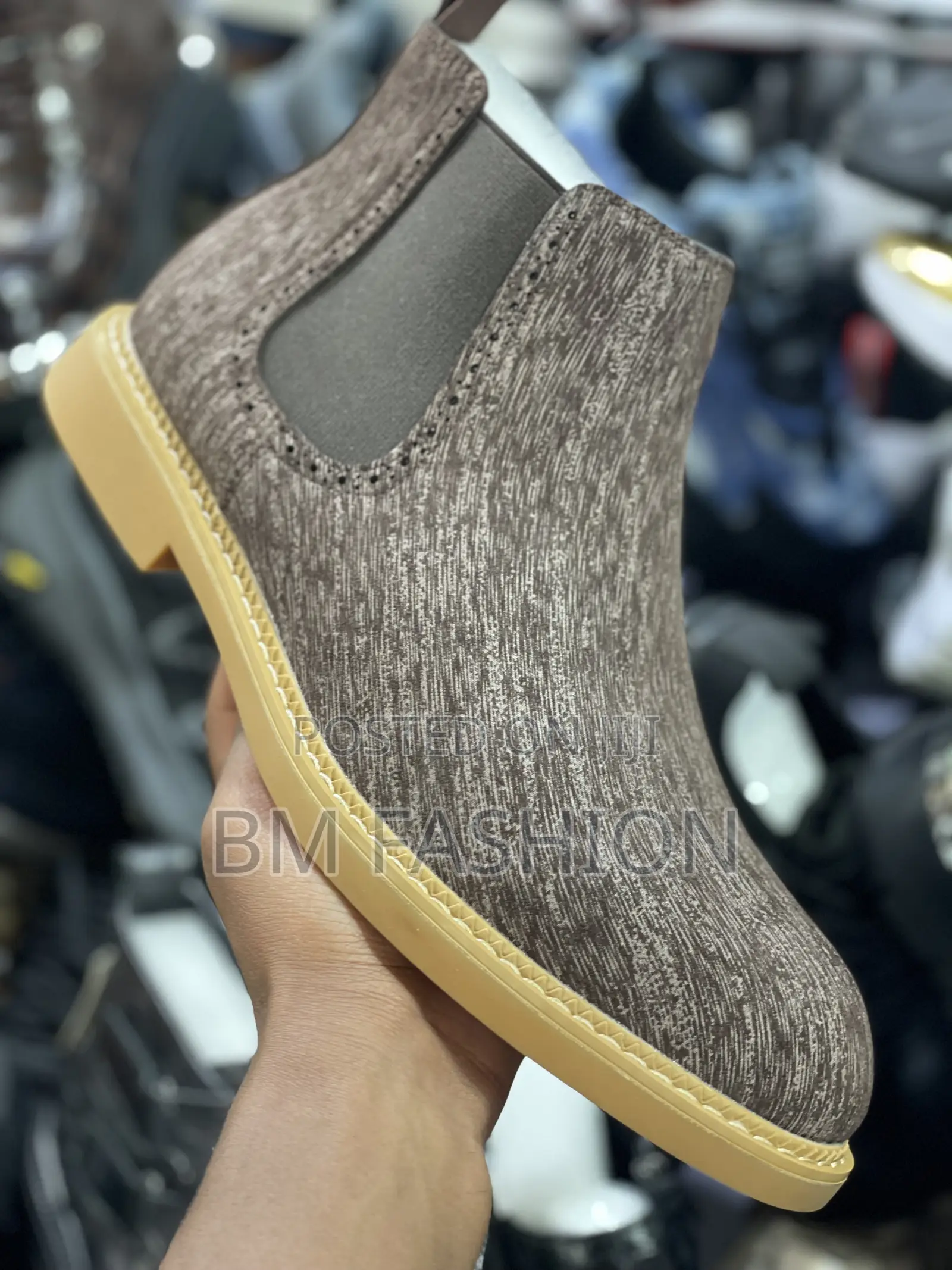 Elegant Casual Chelsea Boots