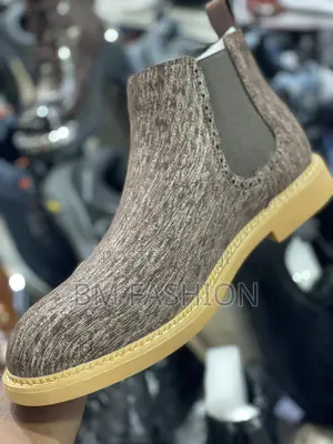 Elegant Casual Chelsea Boots