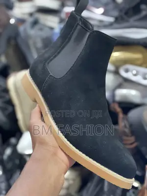 Photo - Chelsea Boots Faux Suede Black Elegant