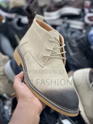 Photo - Creamy Chelsea Boots With Laces Classic Men’S Shoes