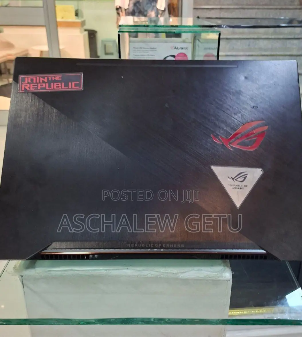 New Laptop Asus ROG Zephyrus G15 16GB Intel Core I7 SSD 128GB