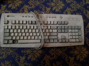 Gateway E-3400 Desktop