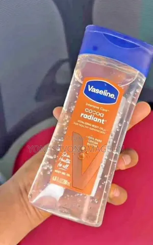 Photo - Vaseline Cocoa Glow Lotion - Deep Moisturization R