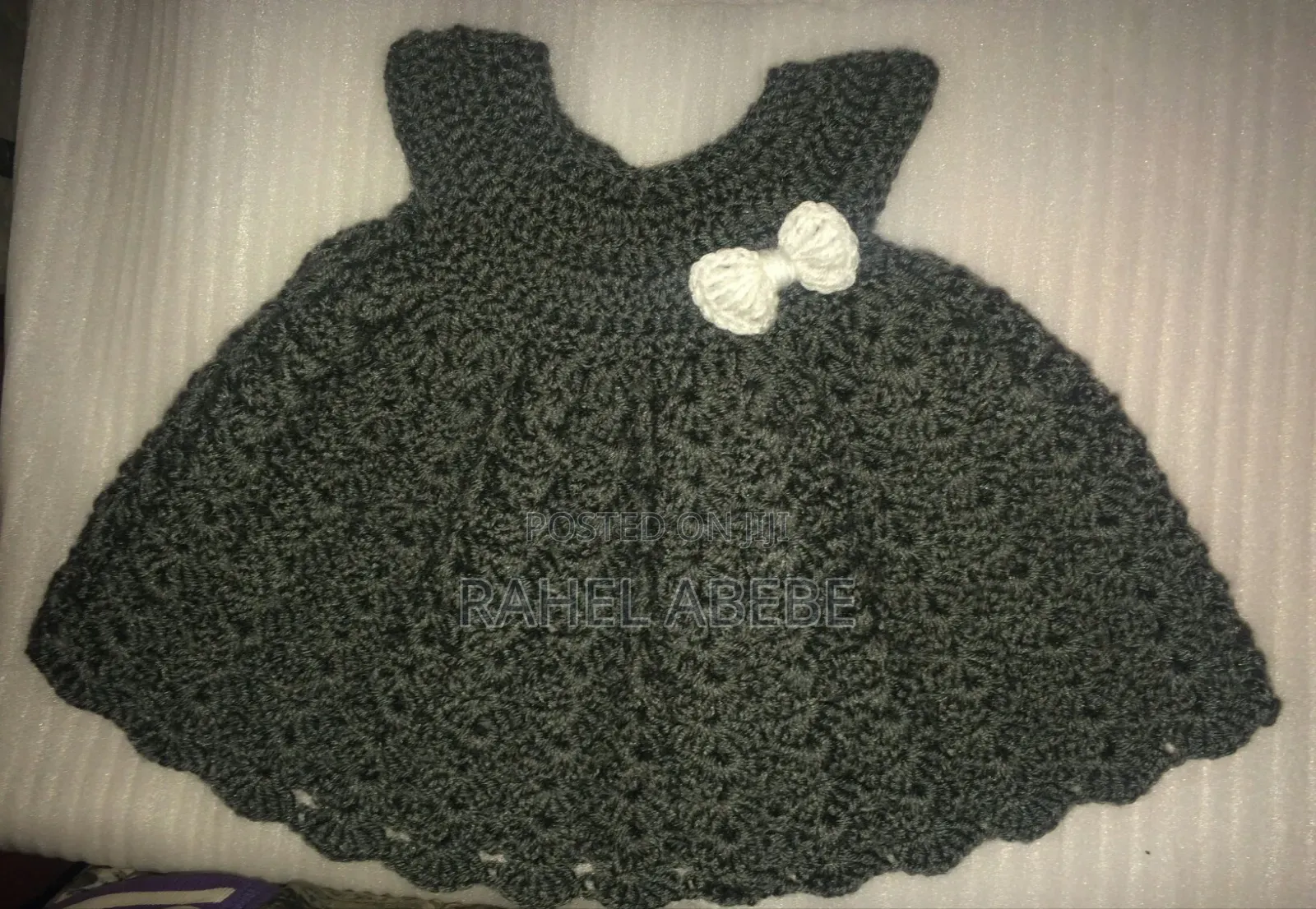 ለአራስ ልጄ የሚሆን የሹራብ ቀሚስ