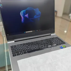 New Laptop HP Omen 16 32GB Intel Core I7 SSD 1T