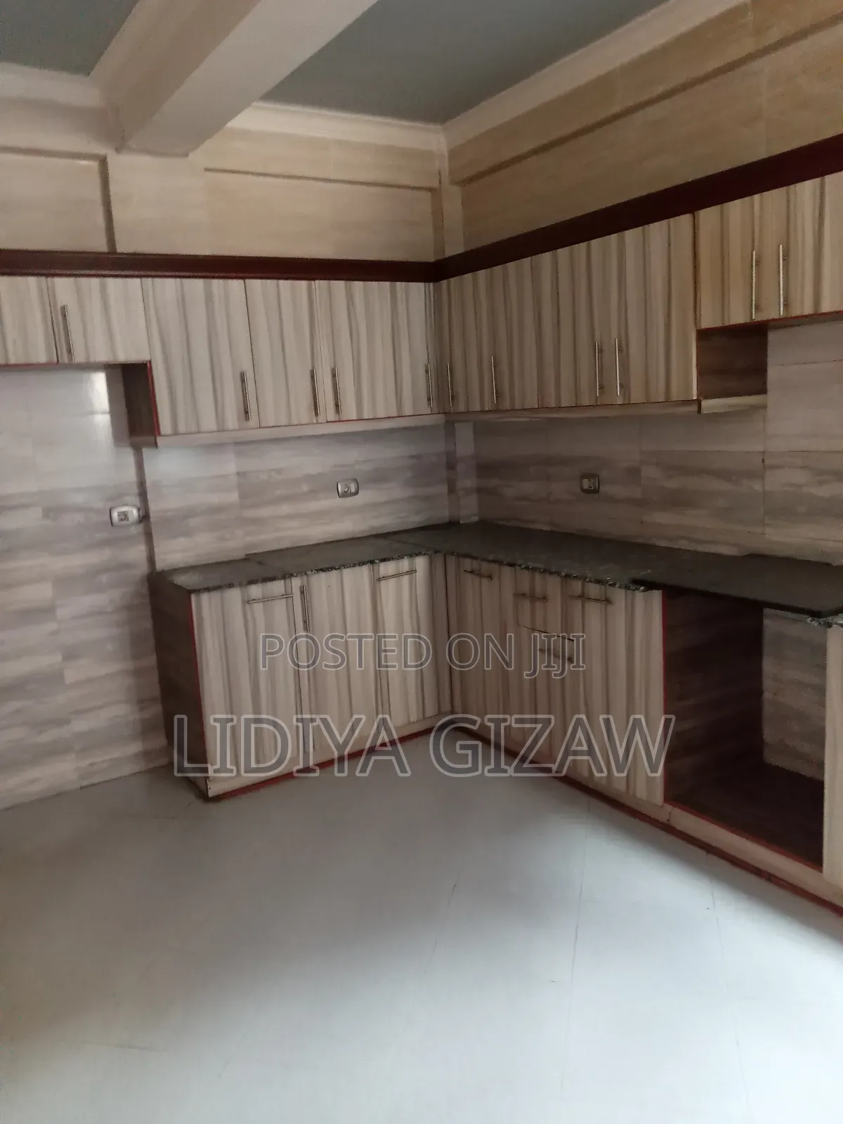 Furnished 6bdrm House in Akaky Kaliti for sale