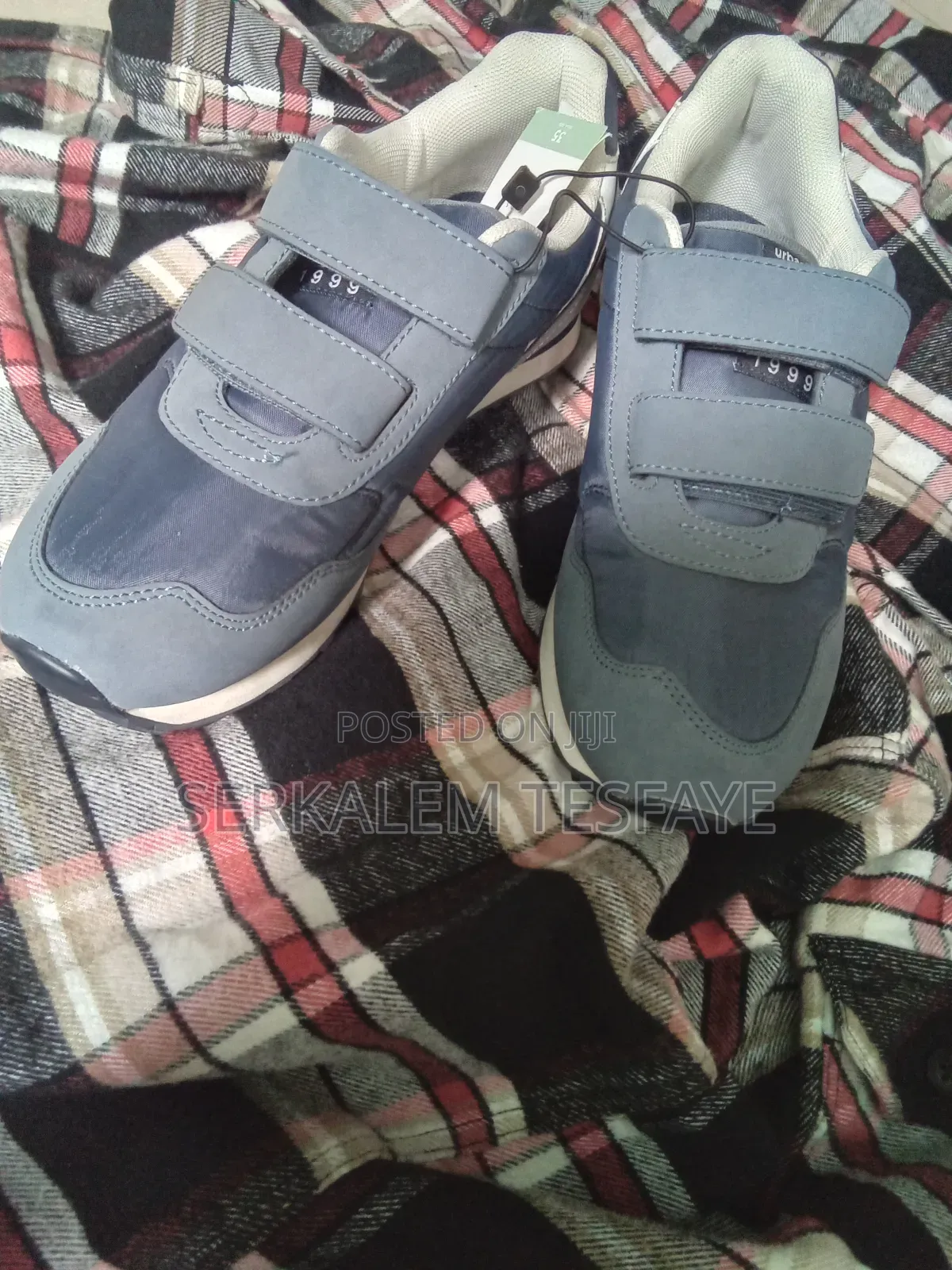 Different Size Kids Comfy School Shoes
