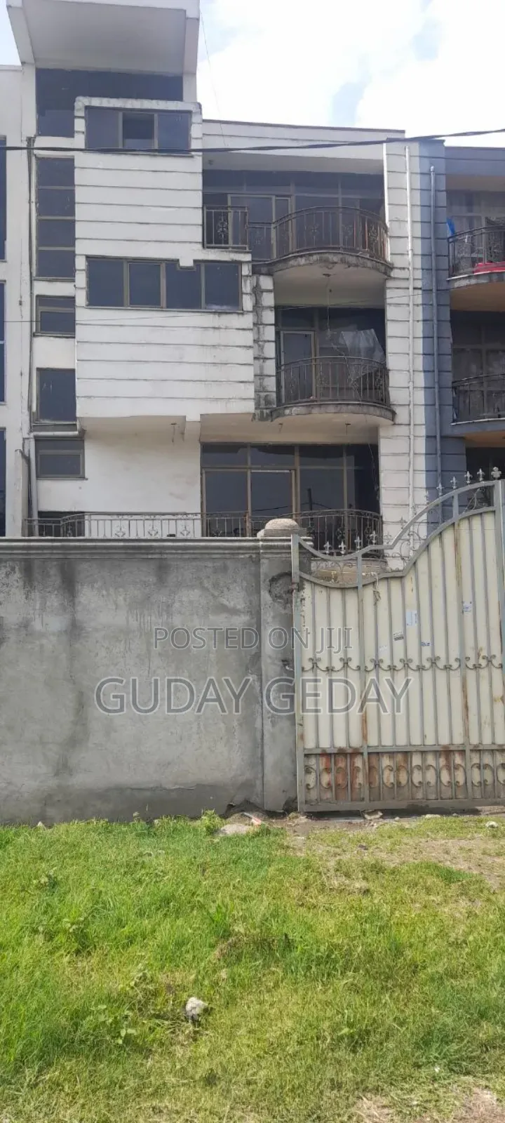 Furnished 9bdrm House in Akaky Kaliti for sale