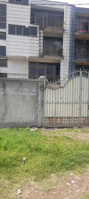 Furnished 9bdrm House in Akaky Kaliti for sale