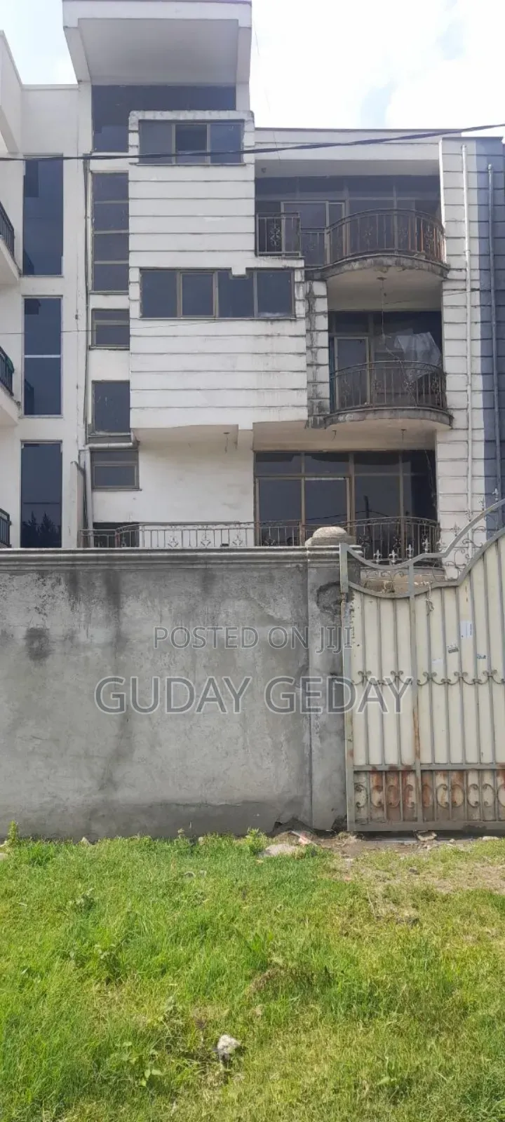 Furnished 9bdrm House in Akaky Kaliti for sale