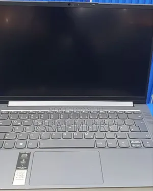 New Laptop Lenovo Yoga 700 16GB AMD Ryzen 7 SSD 1T