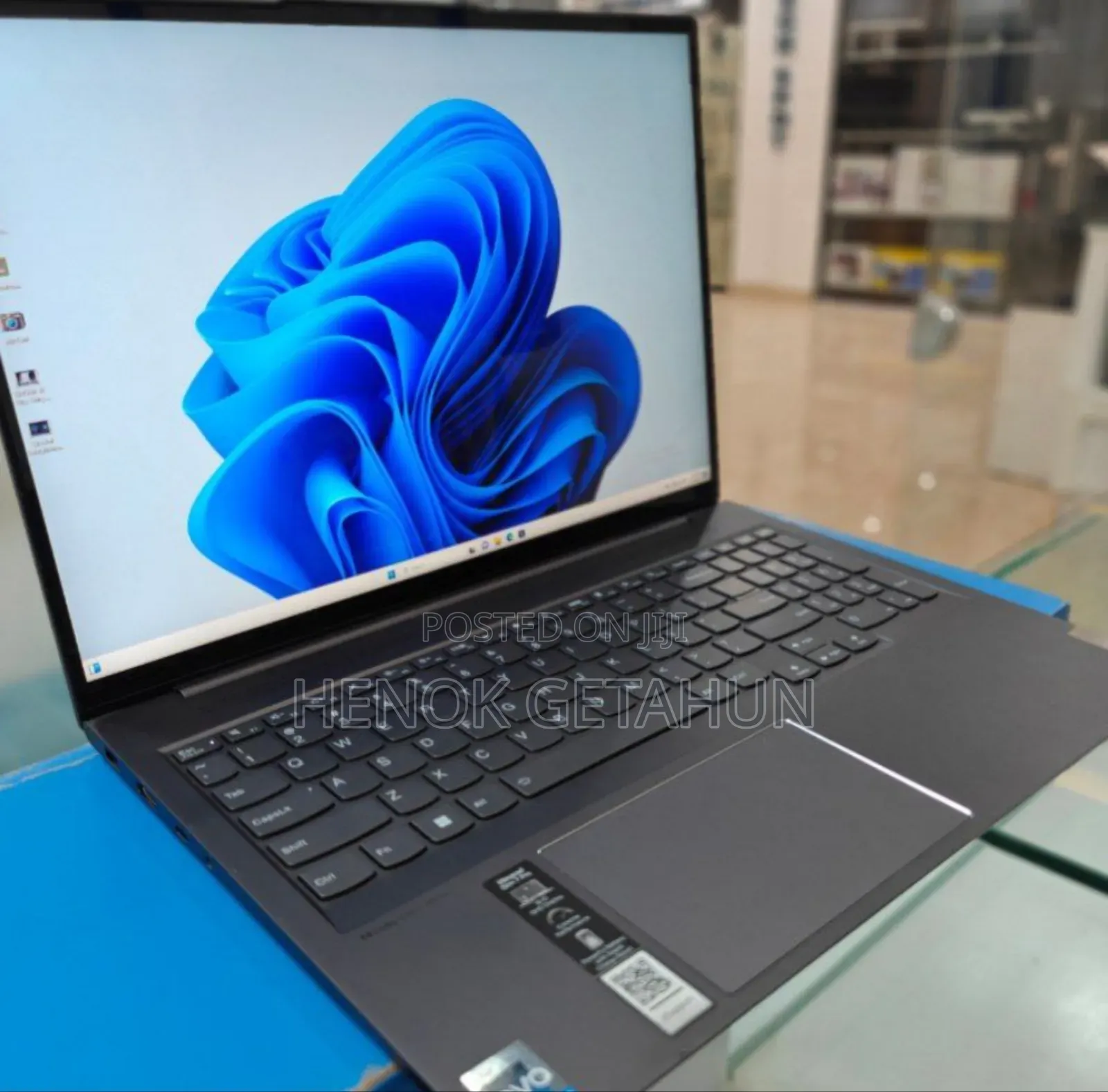 New Laptop Lenovo ThinkPad Yoga 32GB Intel Core I7 SSD 1T