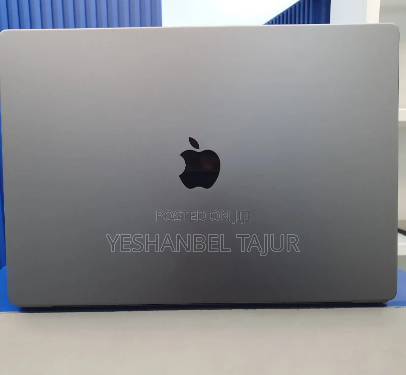 New Laptop Apple MacBook Pro M1 16GB Apple M1 Pro SSD 1T