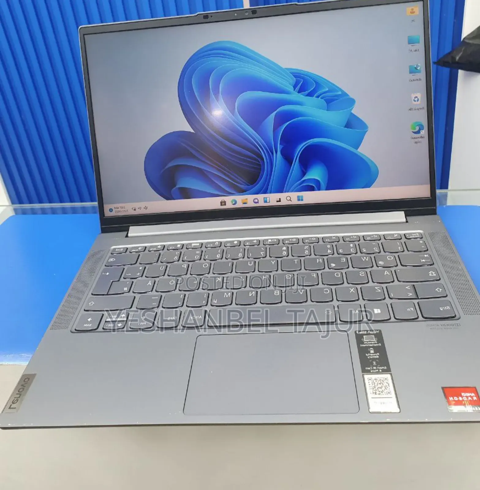 New Laptop Lenovo Yoga 7i 16GB AMD Ryzen 7 SSD 1T