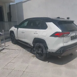 New Toyota RAV4 2024 White