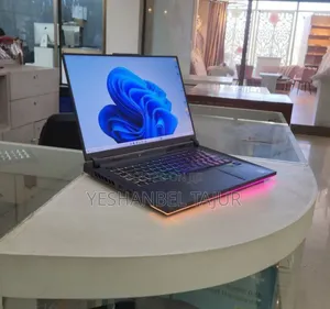 Photo - New Laptop Asus ROG Strix G16 G614 16GB Intel Core I7 SSD 1T