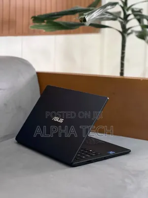 New Laptop Asus Vivobook E410M 4GB Intel Pentium SSD 320GB