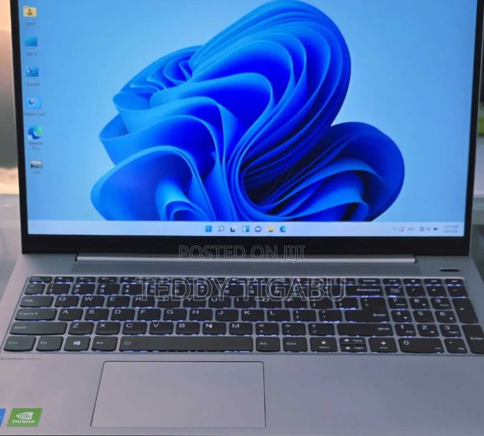 New Laptop Lenovo 16GB Intel Core I7 SSD 512GB