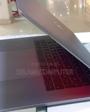 New Laptop Apple MacBook 2016 16GB Intel Core I7 SSD 512GB