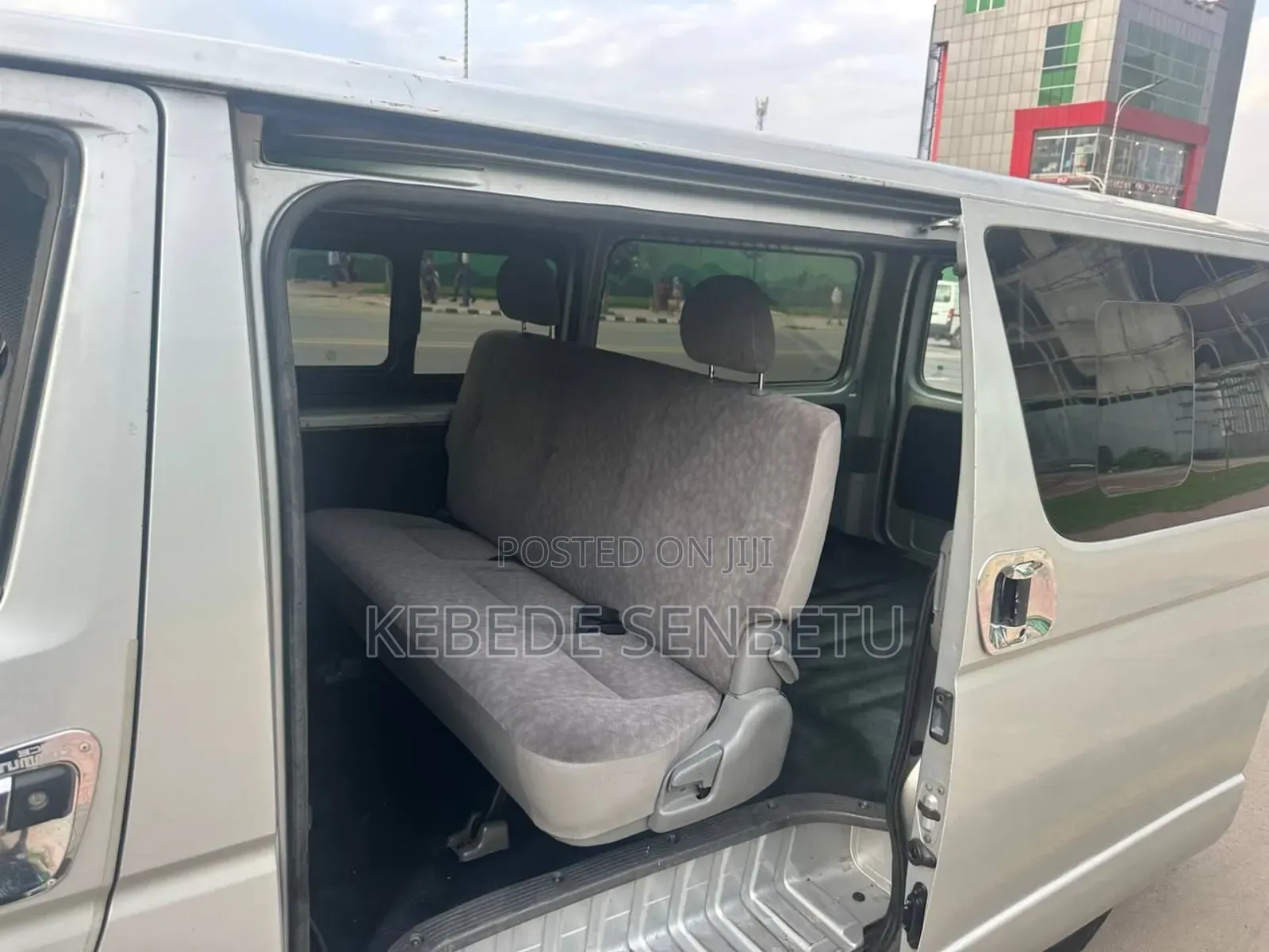 Toyota Grand HiAce 2007 Silver