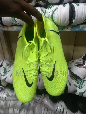 Photo - Nike Mans Sport Shose