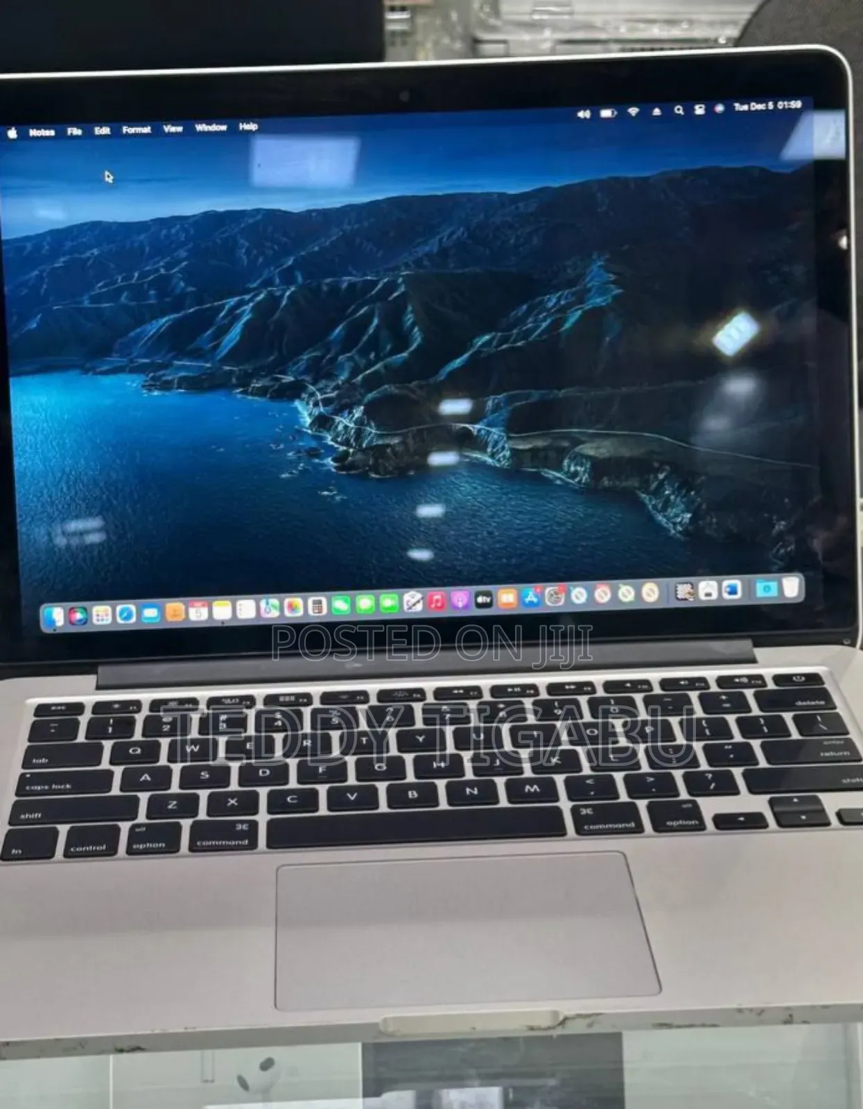 New Laptop Apple MacBook Pro 2015 8GB Intel Core I5 SSD 128GB