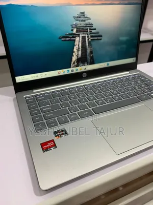 New Laptop HP Stream Notebook 8GB AMD Ryzen 5 SSD 512GB