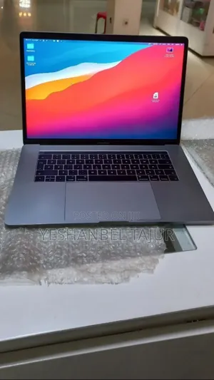 New Laptop Apple MacBook Pro 2016 16GB Intel Core I7 SSD 512GB