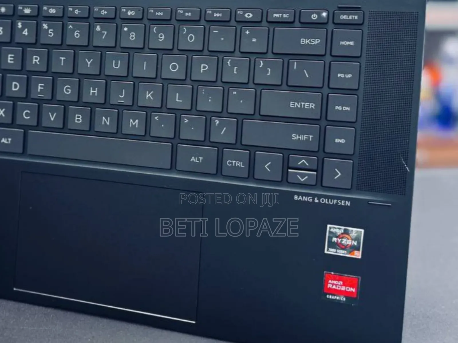 New Laptop HP Envy X360 8GB AMD Ryzen 7 SSD 512GB