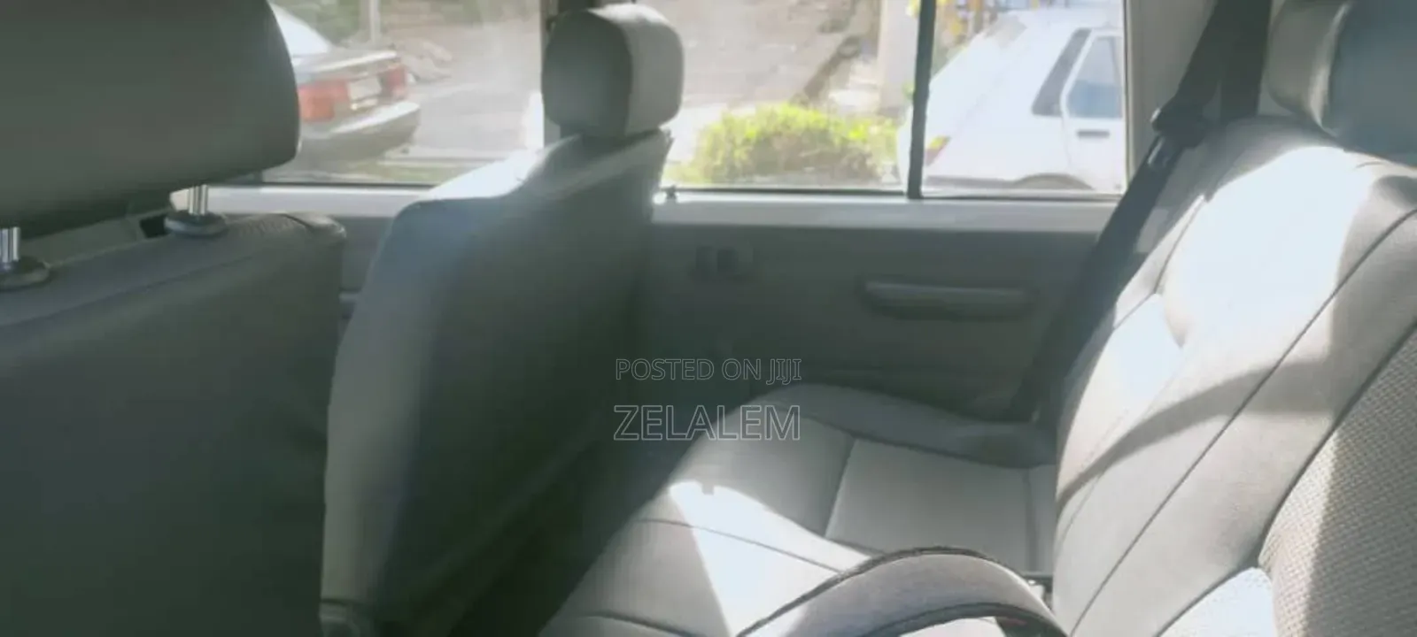 Toyota Land Cruiser 2007 White