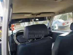 Toyota Land Cruiser 2007 White