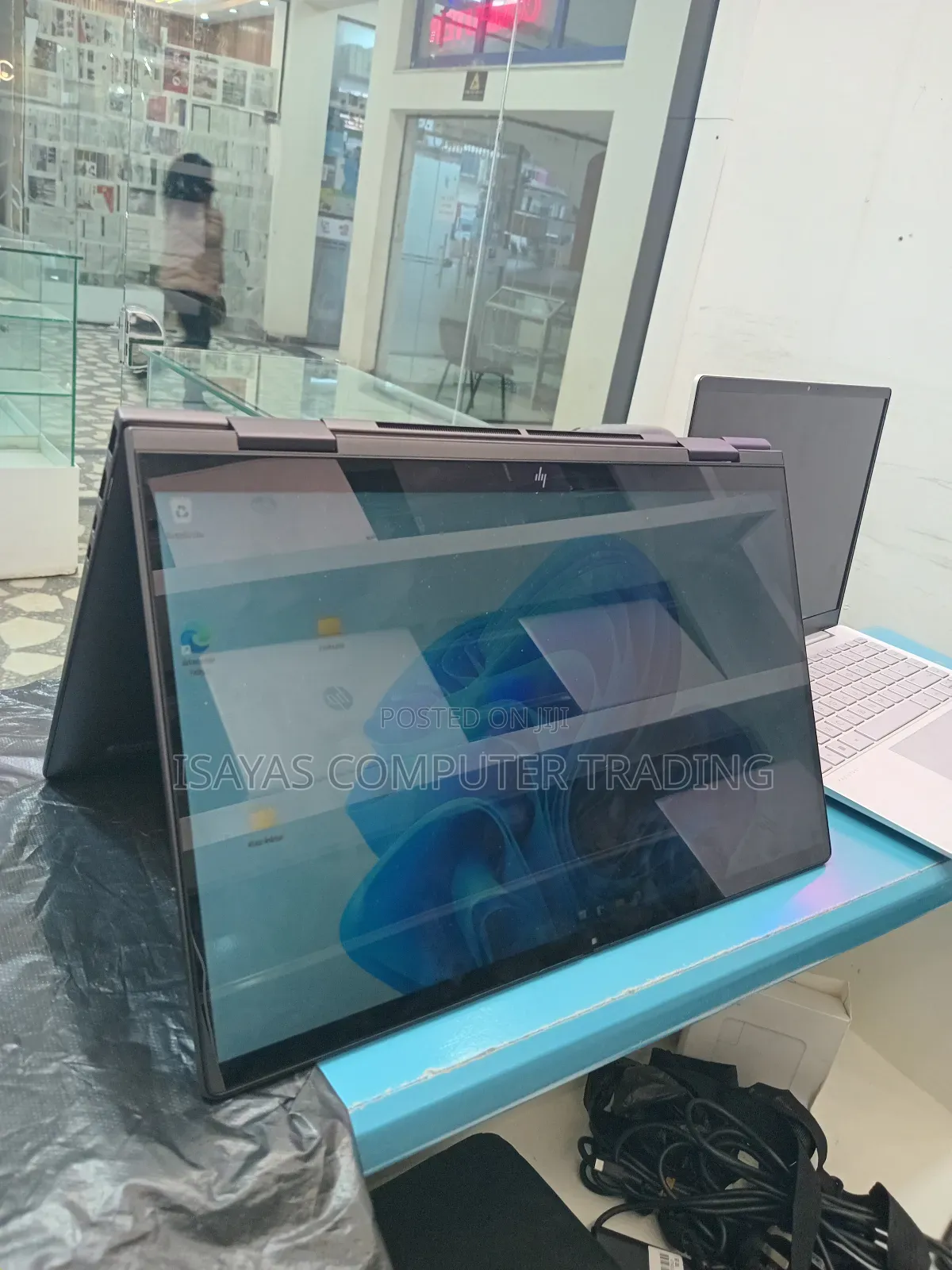 New Laptop HP Envy X360 8GB AMD Ryzen 5 SSD 512GB